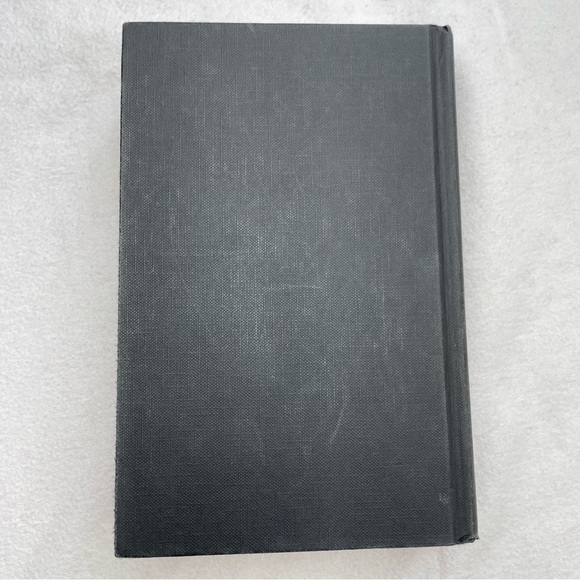 Harry Potter Book Series Set 1-8, 4 Hard Cover, 4 Paperback (1-7 no Dust Jacket) - Picture 14 of 16